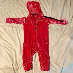 Nike Babies Crushed Velour Hooded Romper in Pink, Size 9 Months
